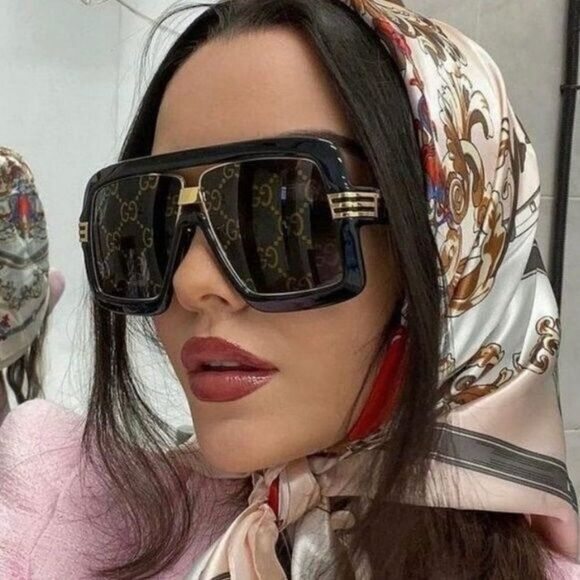 NEW Gucci GG0900S 001 Oversized  Black Shield Gold Logo Unisex Sunglasses - Picture 14 of 14